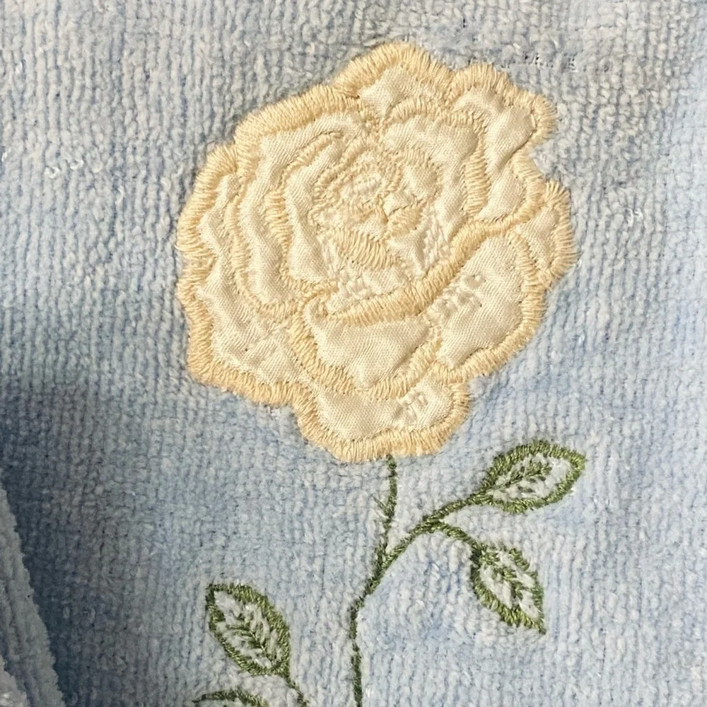 VTG Cannon USA Guest Towels Set of 2 Pale Blue White Embroidered Flower Rose
